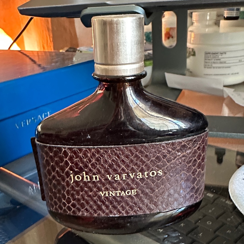 John Varvatos Vintage Mens Eau De Toilette Cologne Spray Bottle 2.5fl oz leather